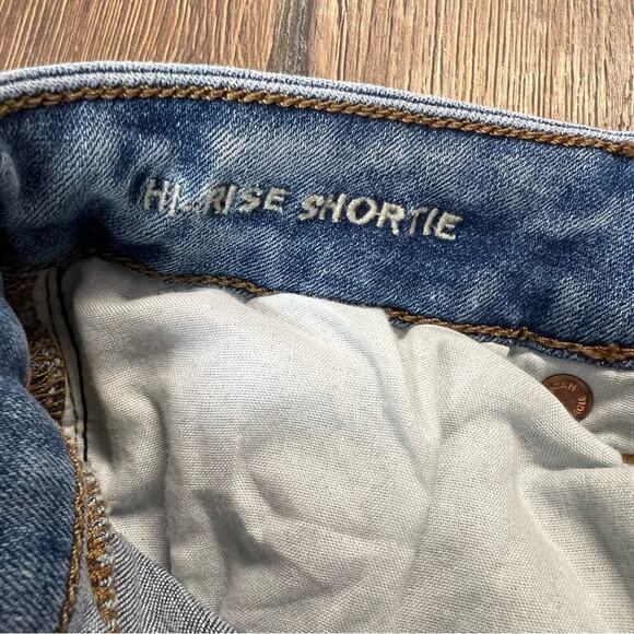 American Eagle hi rise Shortie SZ 6 - Picture 3 of 4